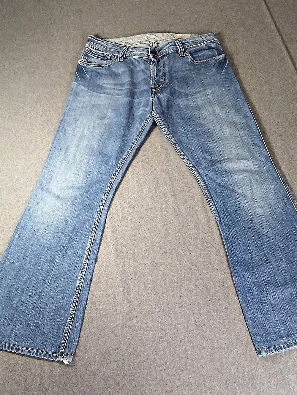 Diesel Zatiny Bootcut Jeans in Blue Waist 33